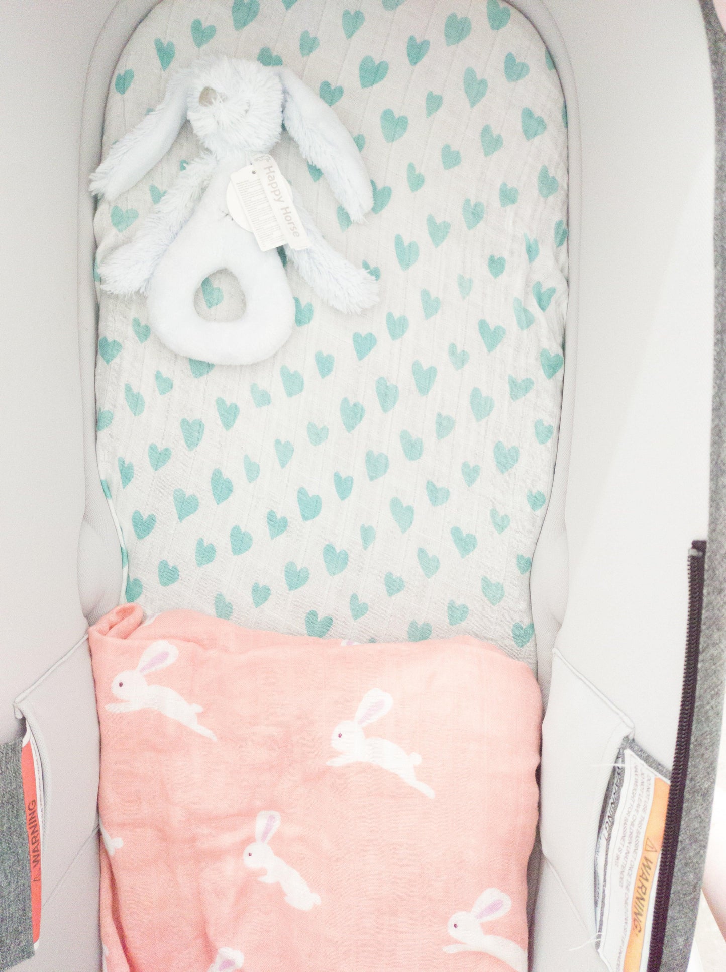 סדין לעגלה/עריסה לבבות כחולים