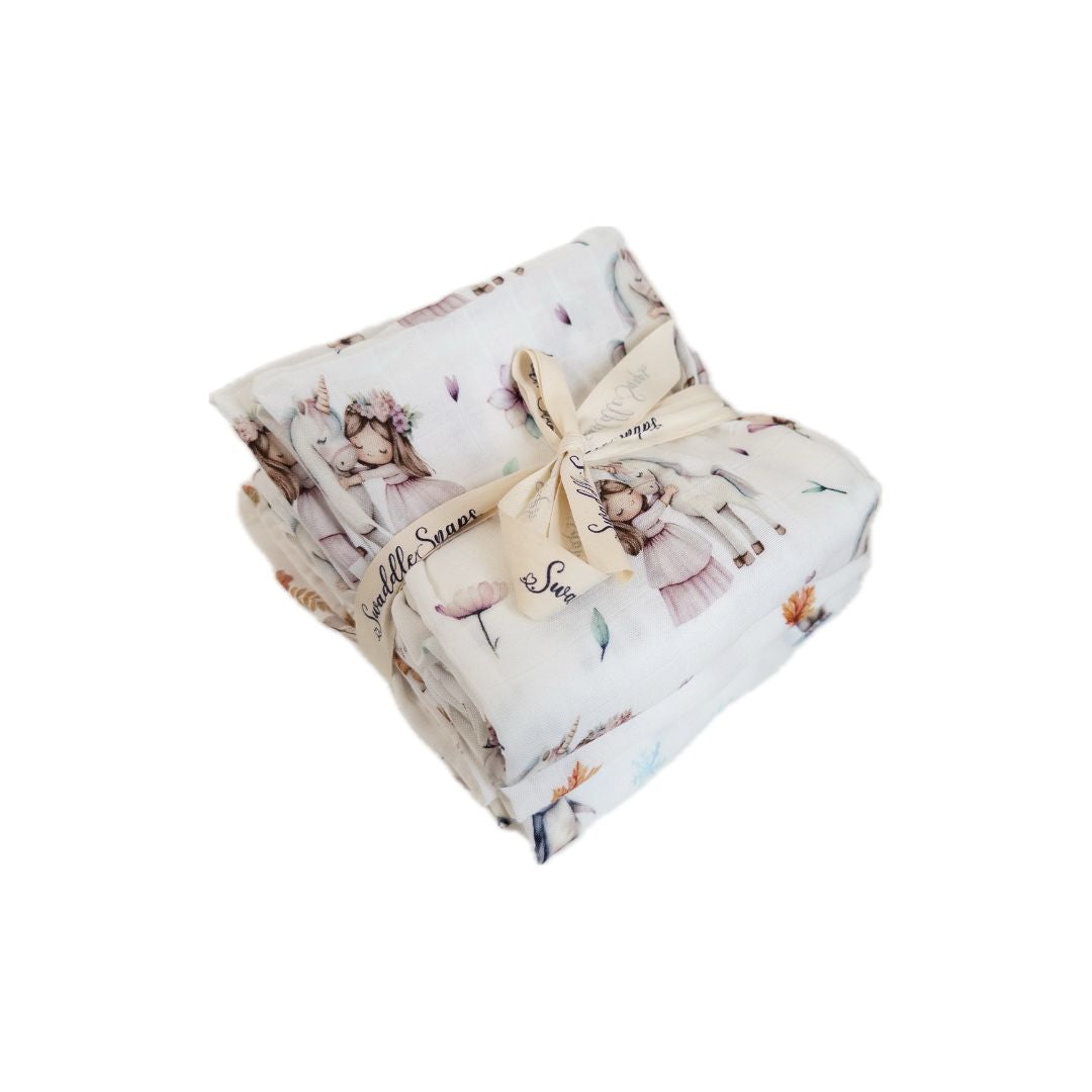 סט שלישיית חיתולי במבוק - חברים מכל הלב